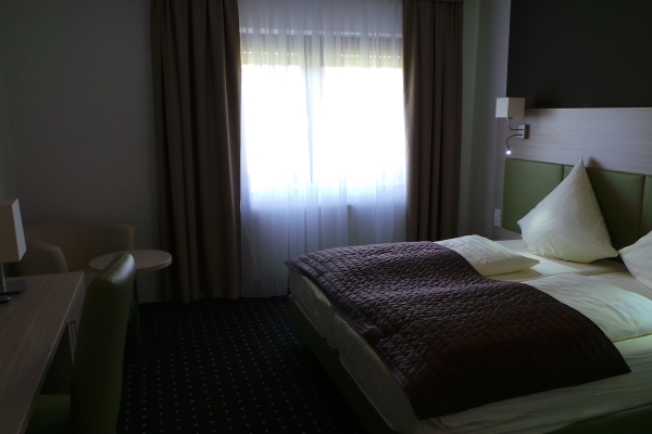 Rhönblick Landhotel - Restaurnat - Countrypub (Petersberg)